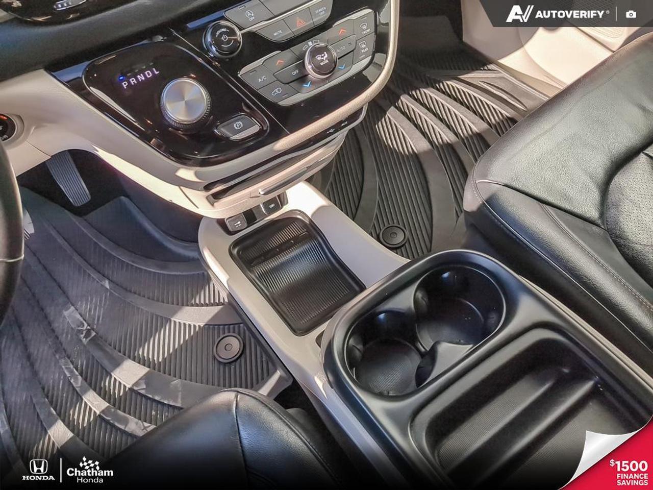 2020 Chrysler Pacifica Touring L Photo