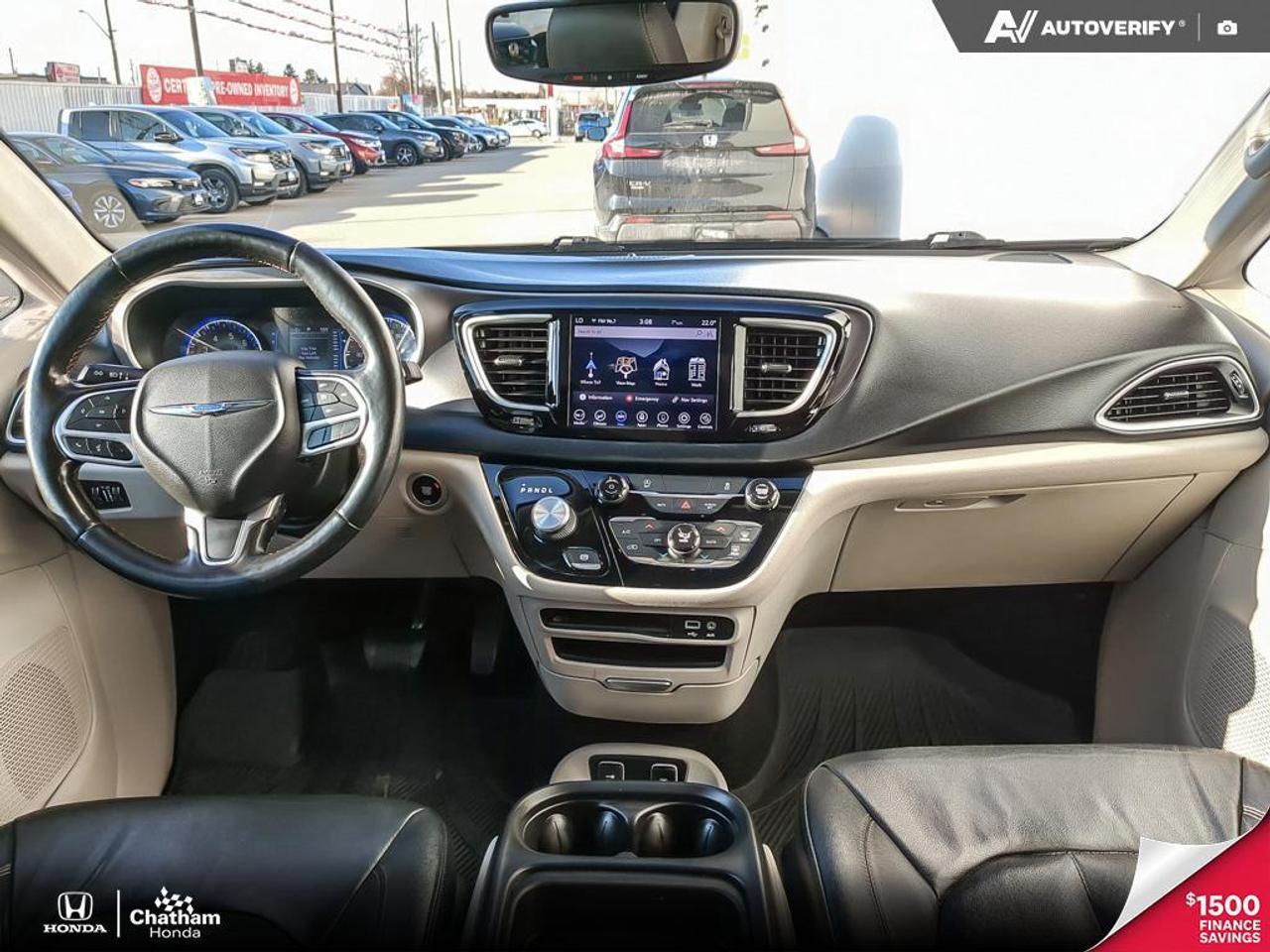 2020 Chrysler Pacifica Touring L Photo