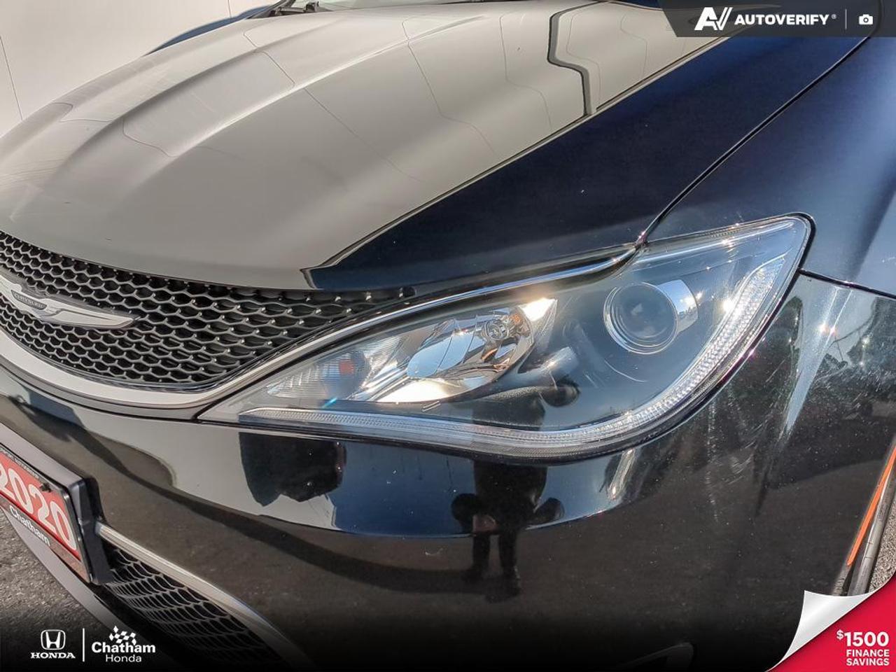 2020 Chrysler Pacifica Touring L Photo