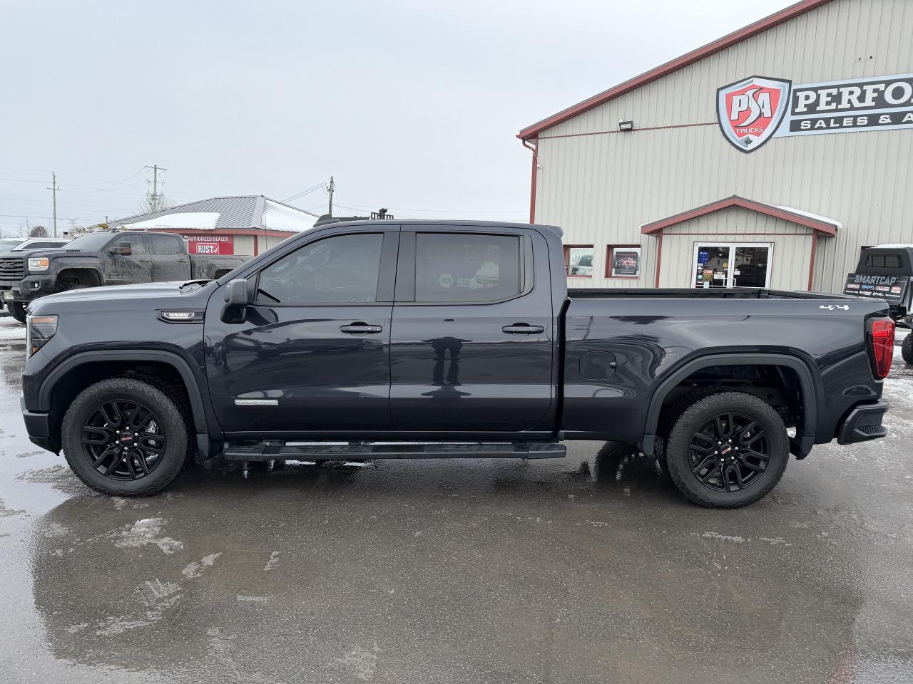 2022 GMC Sierra 1500 4WD Crew Cab 157  Elevation Photo3