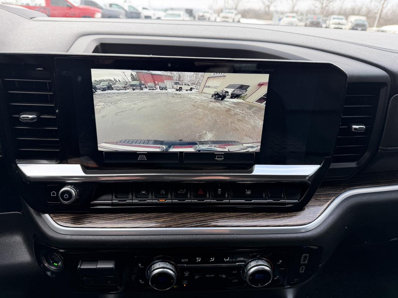 2022 GMC Sierra 1500 4WD Crew Cab 157  Elevation Photo