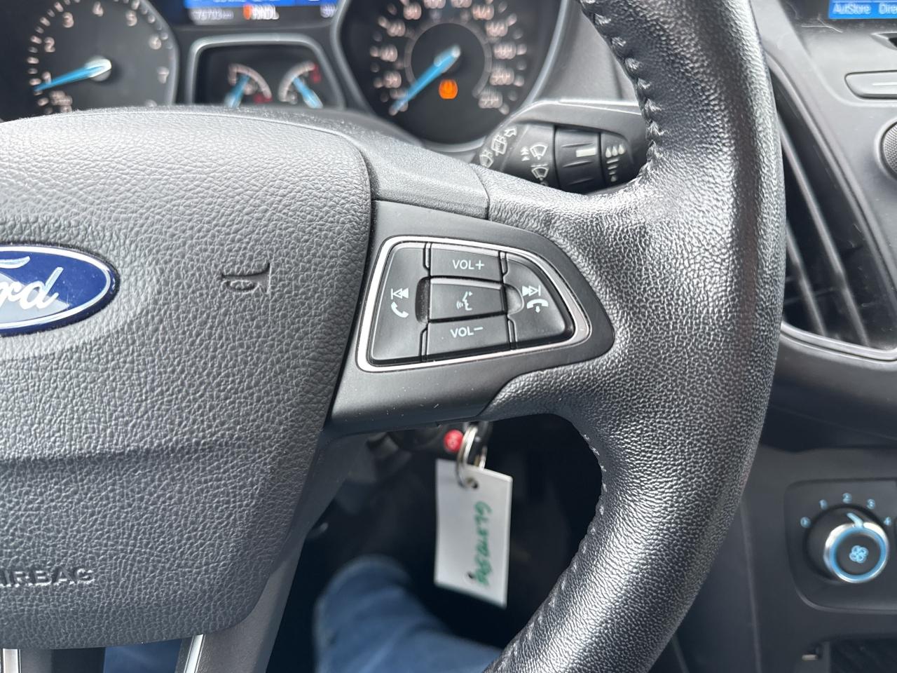 2016 Ford Focus SE Photo