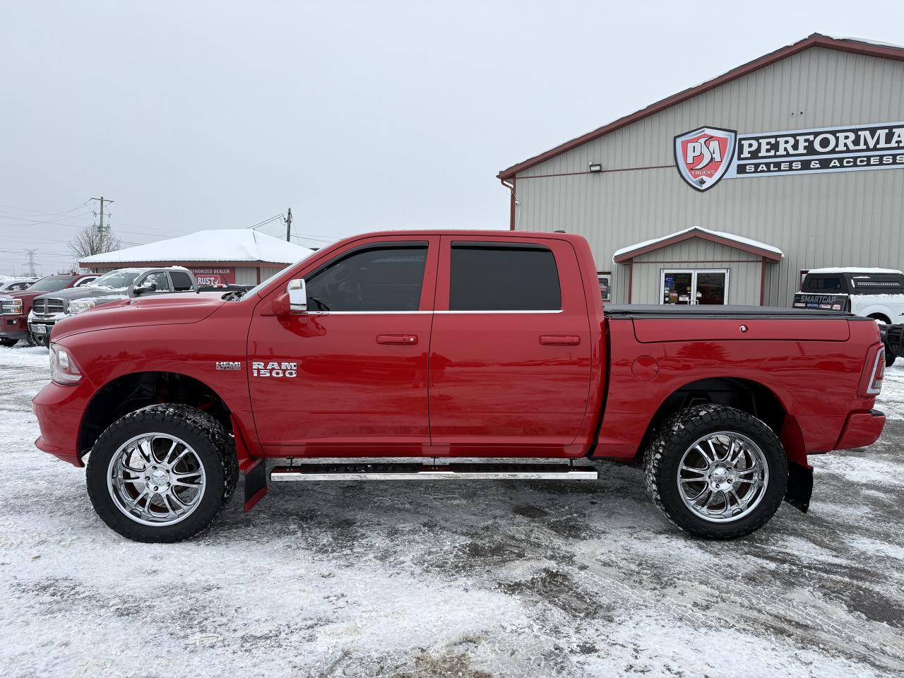 2017 RAM 1500 2WD Crew Cab 140.5  Sport Photo3