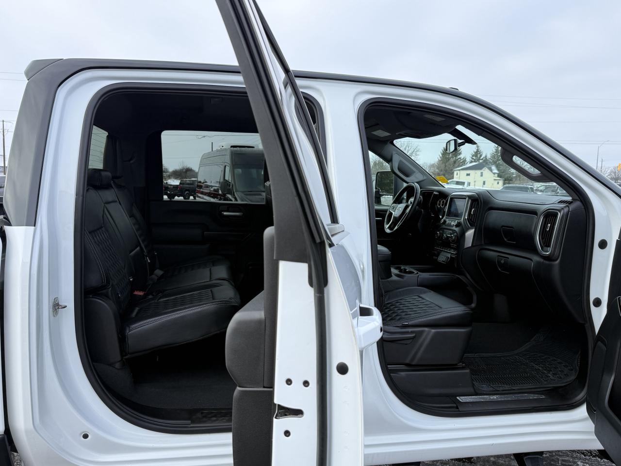 2020 Chevrolet SILVERADO 2500HD LT PUNISHER EDITION DURAMAX Photo