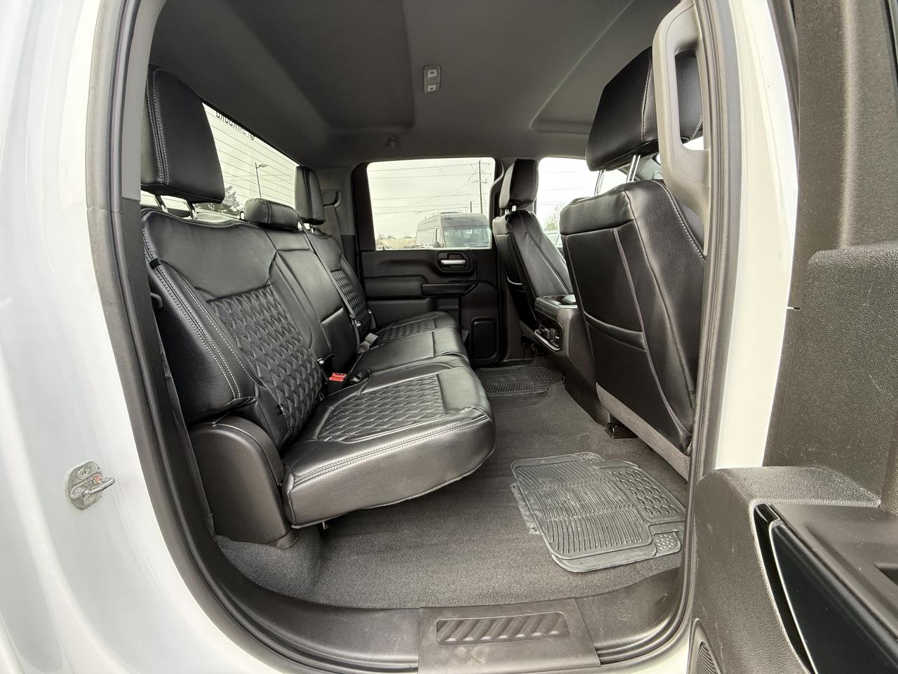 2020 Chevrolet SILVERADO 2500HD 4WD Crew Cab 159  LT Photo