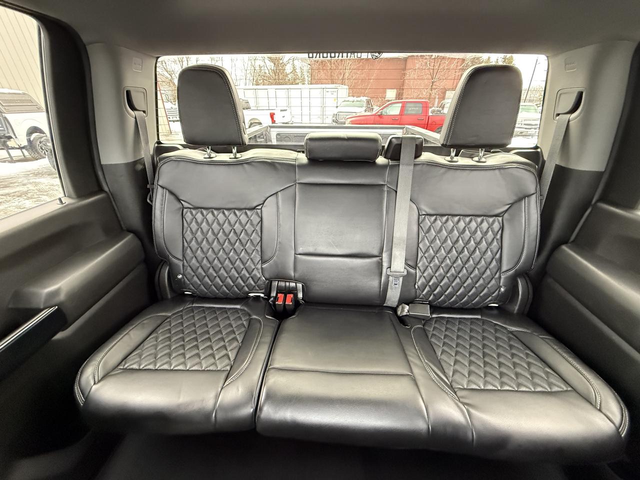 2020 Chevrolet SILVERADO 2500HD 4WD Crew Cab 159  LT Photo