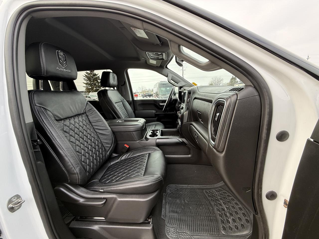 2020 Chevrolet SILVERADO 2500HD LT PUNISHER EDITION DURAMAX Photo
