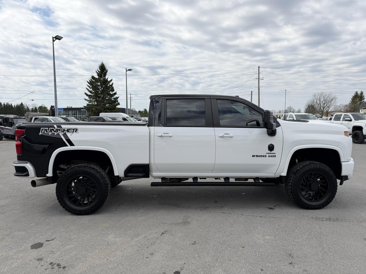 2020 Chevrolet SILVERADO 2500HD LT PUNISHER EDITION DURAMAX Photo