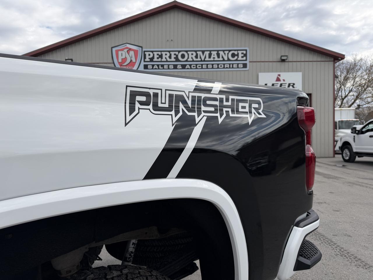 2020 Chevrolet SILVERADO 2500HD LT PUNISHER EDITION DURAMAX Photo
