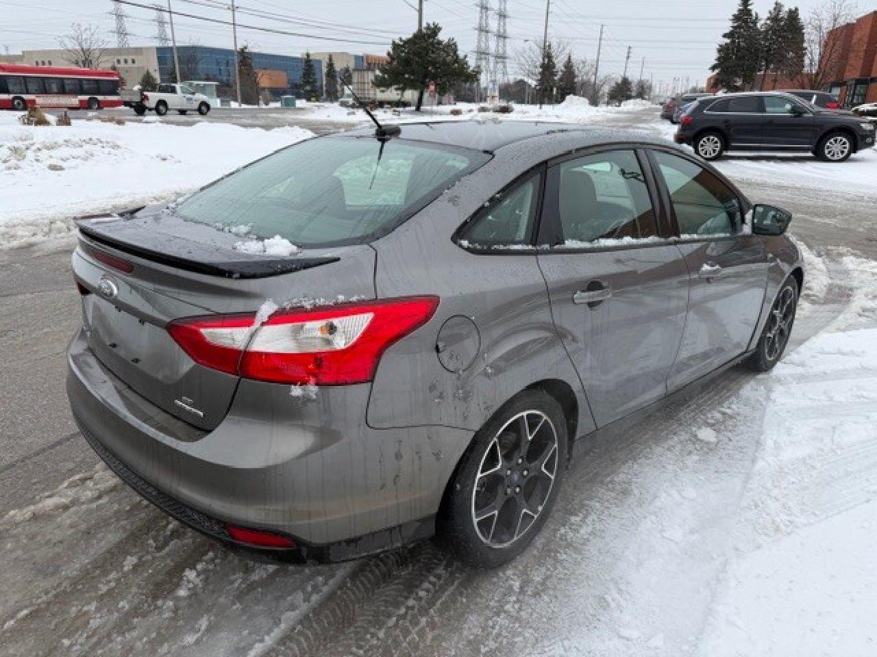 2014 Ford Focus SE/4CYL/AUTOMATIC/1 OWNER/CERTIFIED Photo