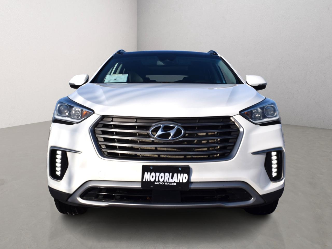 2019 Hyundai Santa Fe XL Luxury AWD 7 Pass Leather Sunroof Photo