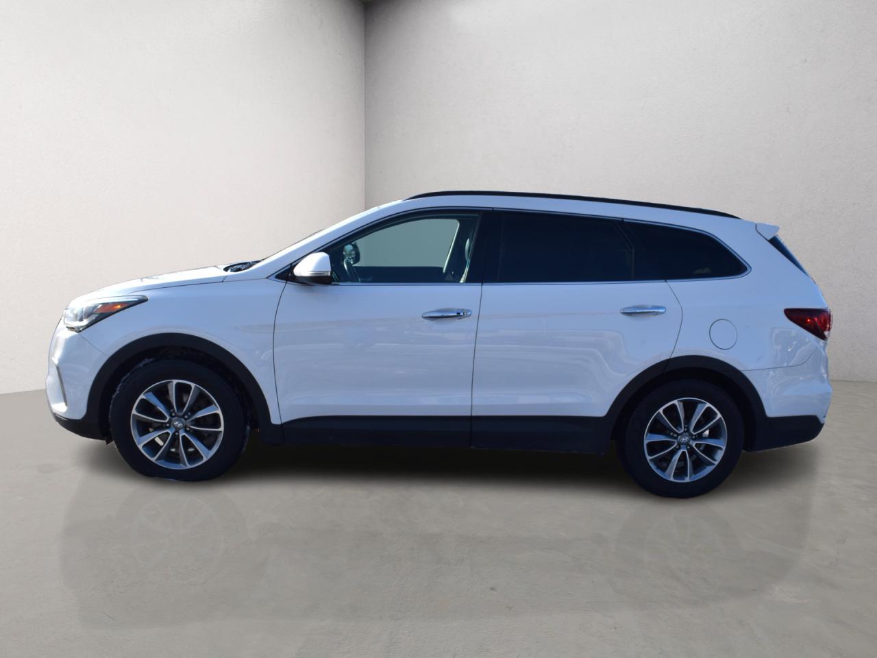 2019 Hyundai Santa Fe XL Luxury AWD 7 Pass Leather Sunroof Photo