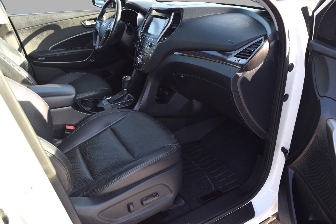 2019 Hyundai Santa Fe XL Luxury AWD 7 Pass Leather Sunroof Photo