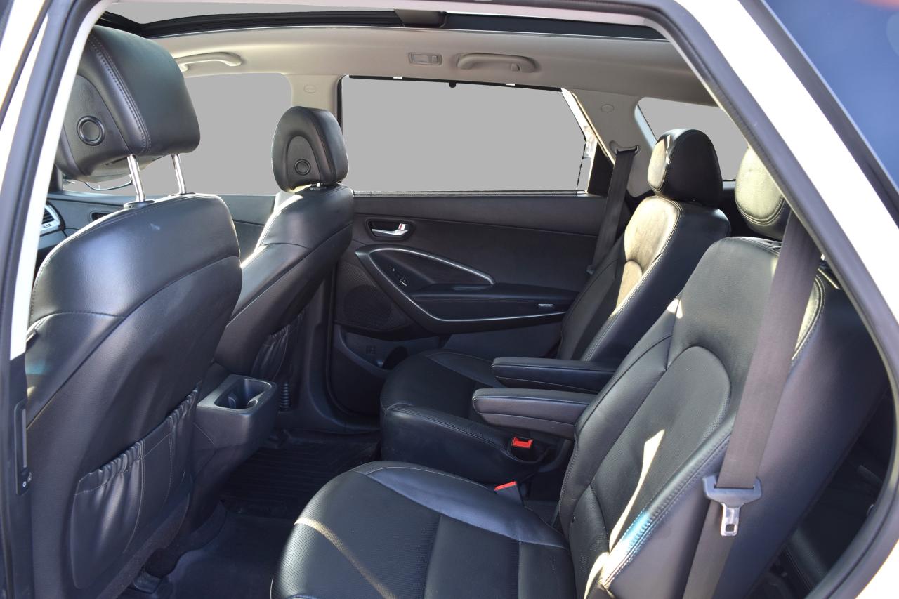 2019 Hyundai Santa Fe XL Luxury AWD 7 Pass Leather Sunroof Photo