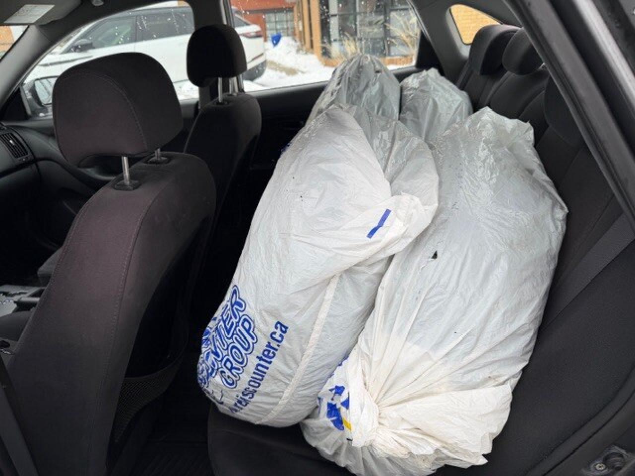 2008 Hyundai Elantra AUTOMATIC/CERTIFIED/2 SETS OF TIRES Photo