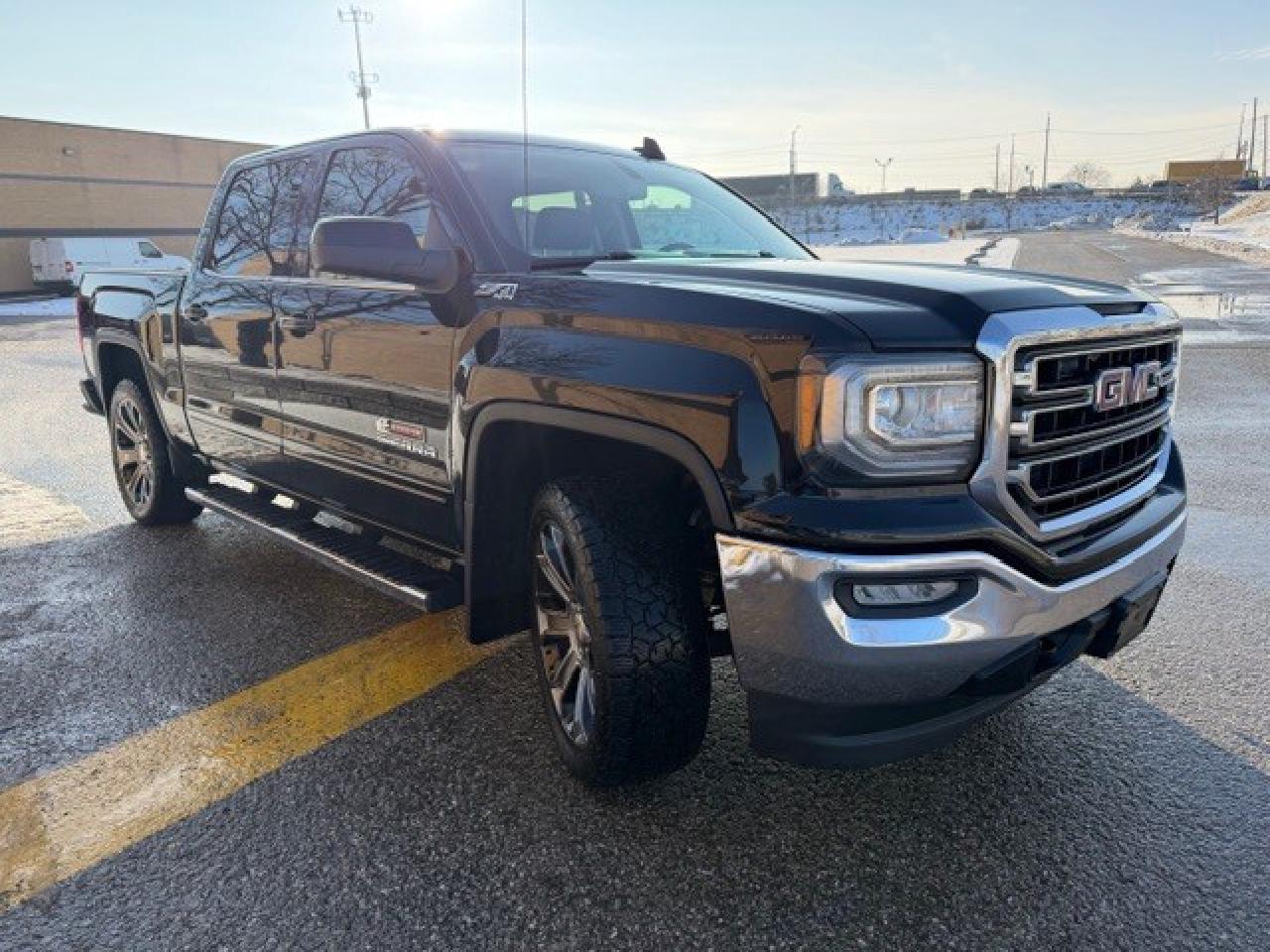 2017 GMC Sierra 1500 SLE  Z71 4WD Crew Cab Remote Starter Certified Photo