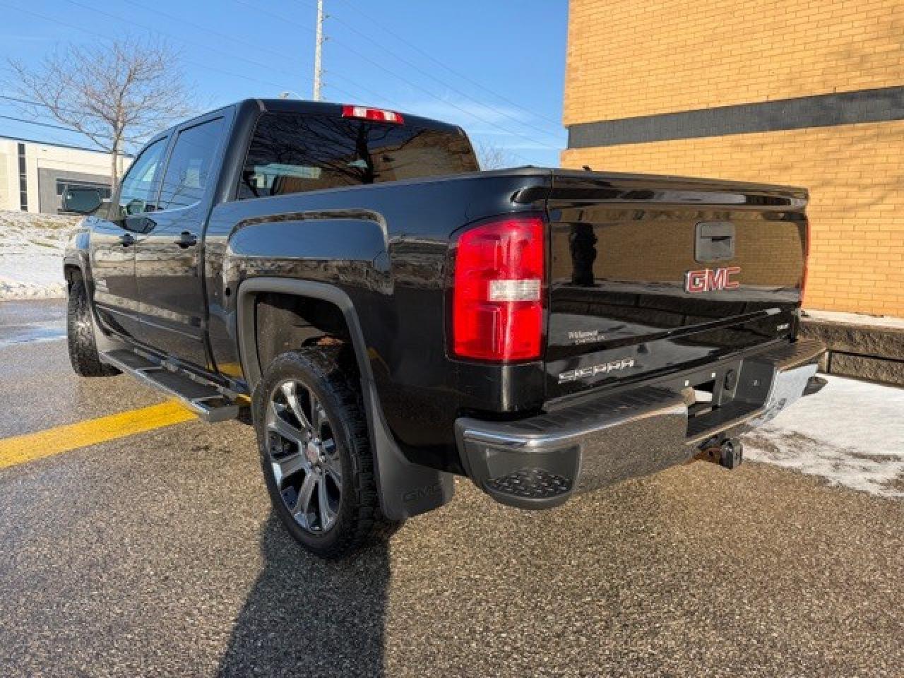 2017 GMC Sierra 1500 SLE  Z71 4WD Crew Cab Remote Starter Certified Photo