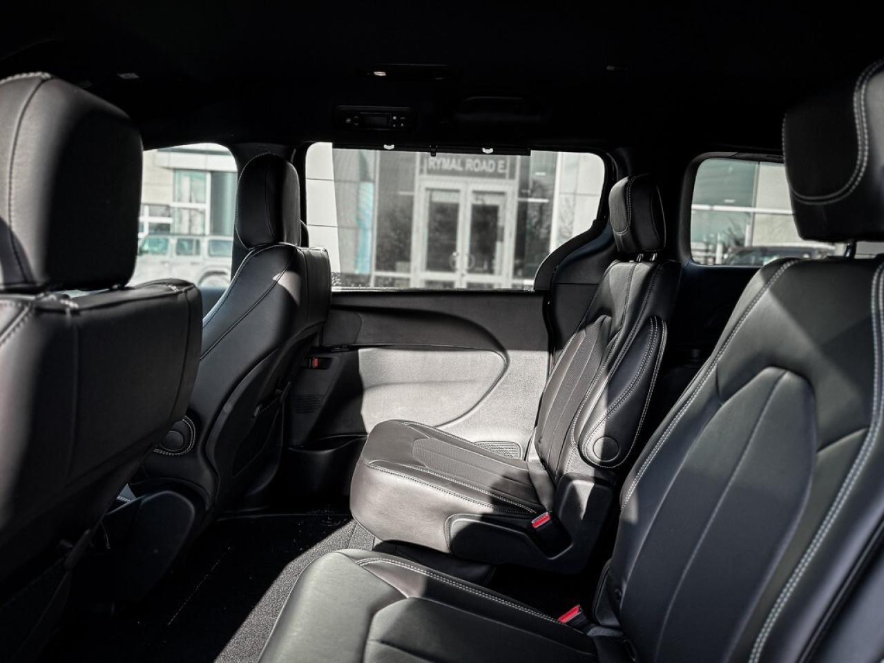 2026 Chrysler Grand Caravan SXT   PWR DOORS   HEATED SEATS   CARPLAY   ADAPTIV Photo