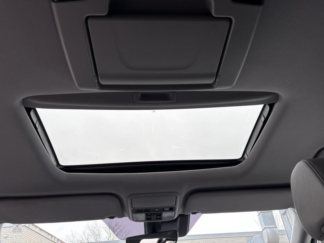 2019 Honda Odyssey Touring Photo