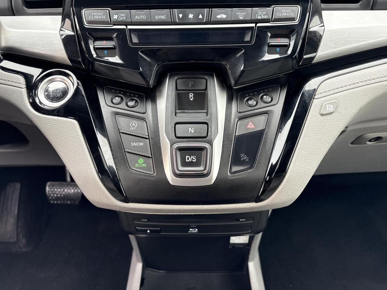2019 Honda Odyssey Touring Photo
