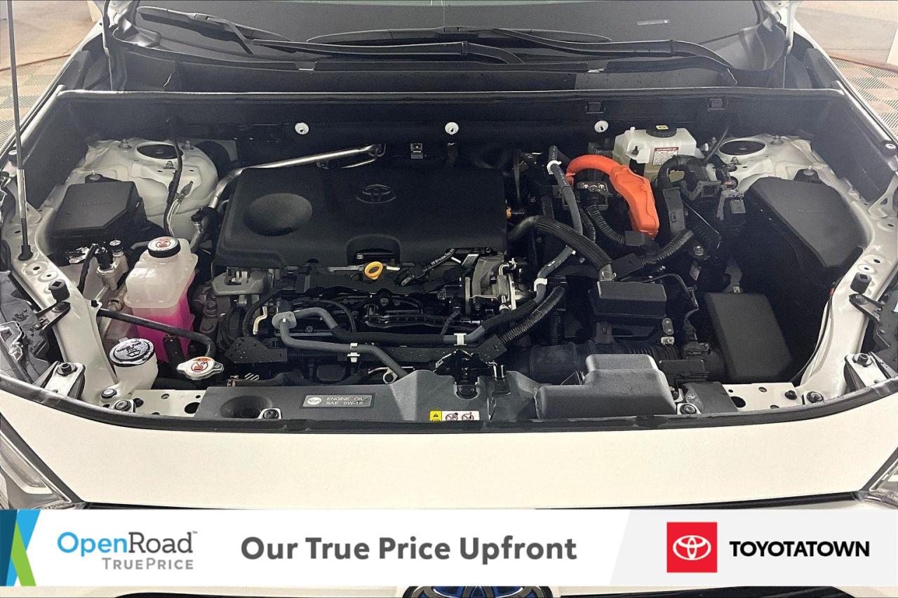 2021 Toyota RAV4 Hybrid XLE! LOADED! ELIGIBLE FOR OPEN ROAD LEASING! Photo