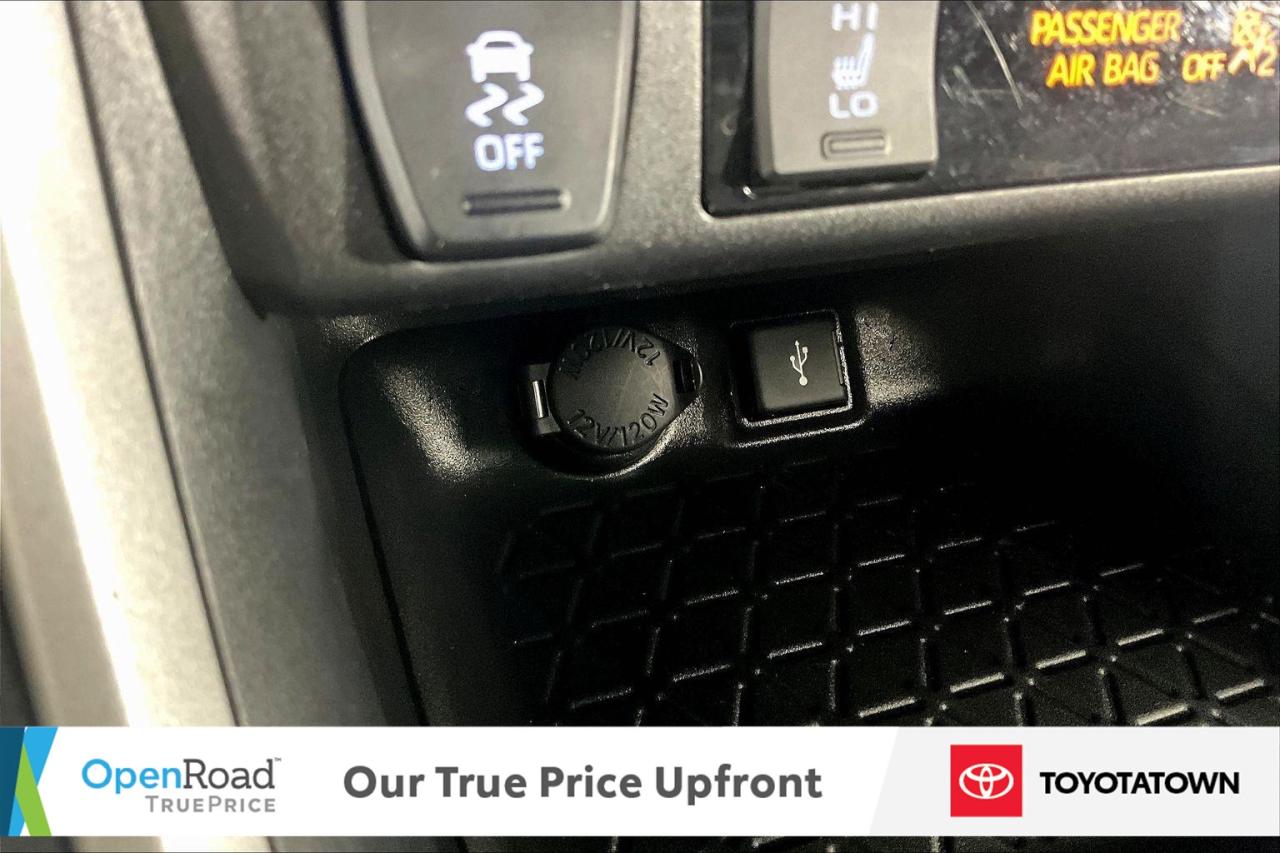 2021 Toyota RAV4 Hybrid XLE! LOADED! ELIGIBLE FOR OPEN ROAD LEASING! Photo