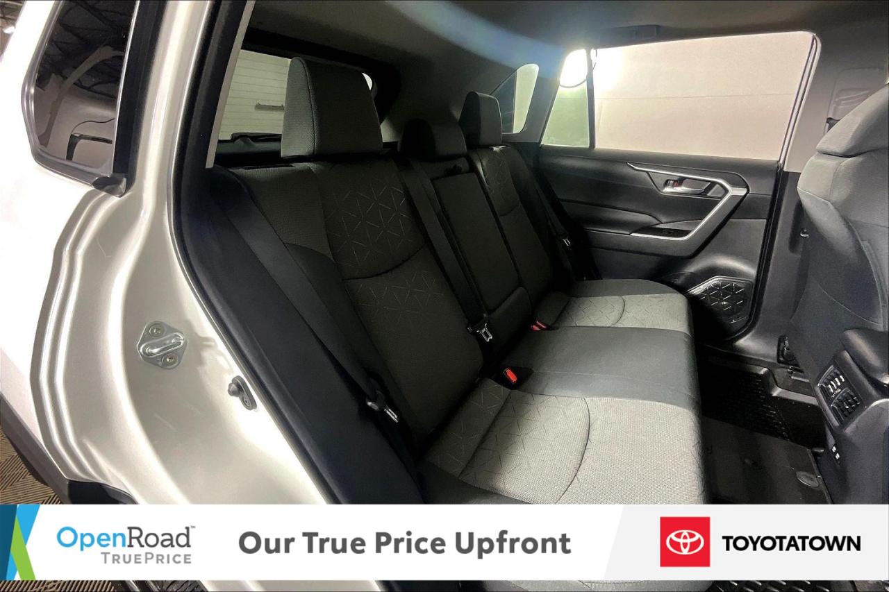 2021 Toyota RAV4 Hybrid XLE! LOADED! ELIGIBLE FOR OPEN ROAD LEASING! Photo