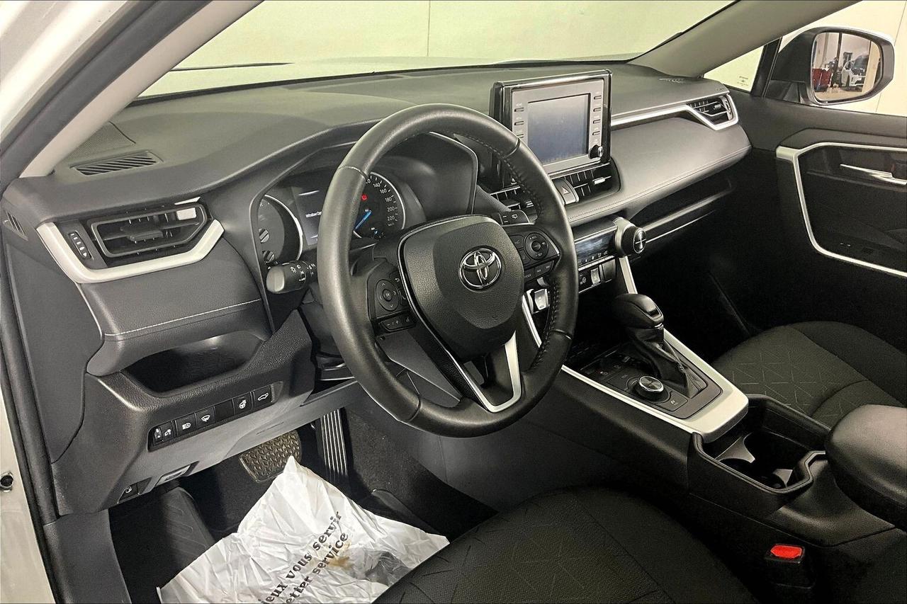 2021 Toyota RAV4 Hybrid XLE AWD Photo