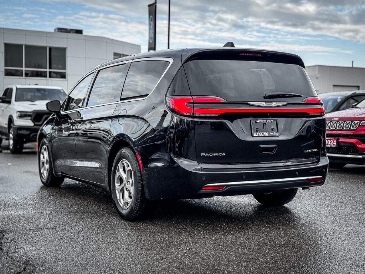 2024 Chrysler Pacifica Limited   PWR DOORS   HEATED/VENTED LEATHER   BLIN Photo