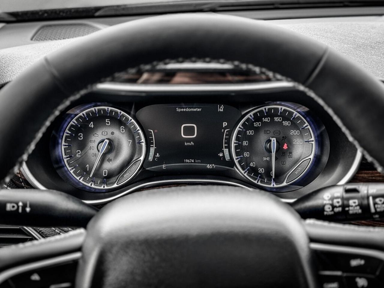 2024 Chrysler Pacifica Limited   PWR DOORS   HEATED/VENTED LEATHER   BLIN Photo