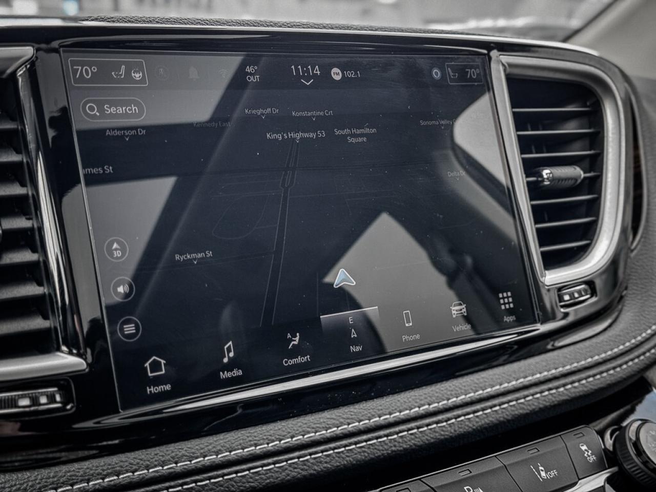 2024 Chrysler Pacifica Limited   PWR DOORS   HEATED/VENTED LEATHER   BLIN Photo