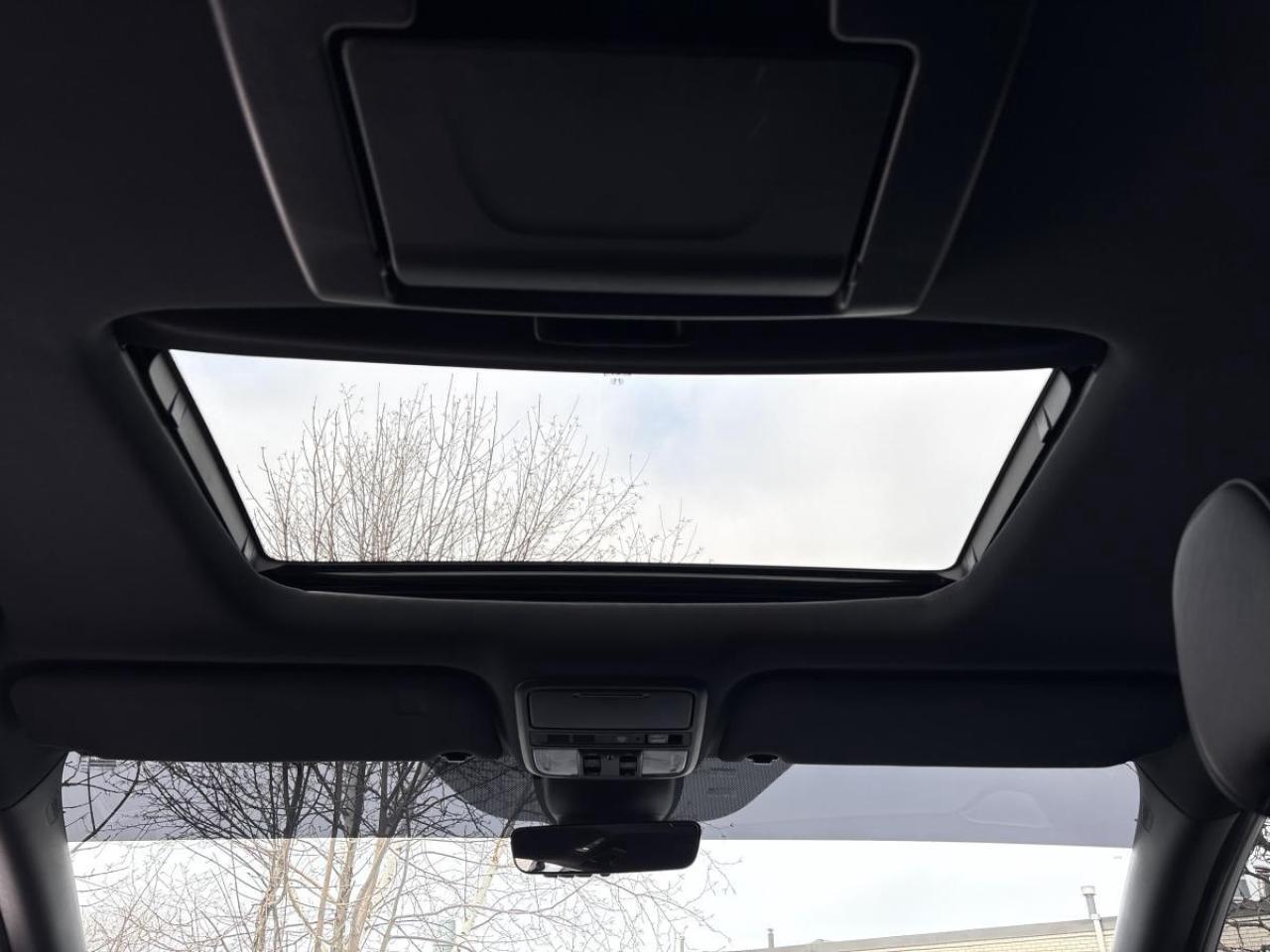 2023 Honda Odyssey Black Ed Honda Certified 7YR/160K Warranty Photo