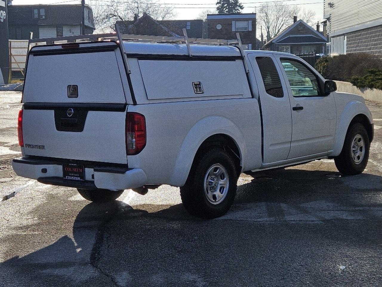 2018 Nissan Frontier 2.5L 4 CYLINDER GAS SAVER-CAMERA-1 OWNER-KING CAB! Photo4