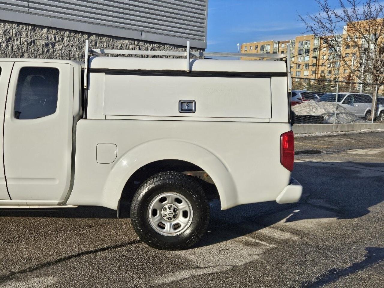 2018 Nissan Frontier 2.5L 4 CYLINDER GAS SAVER-CAMERA-1 OWNER-KING CAB! Photo