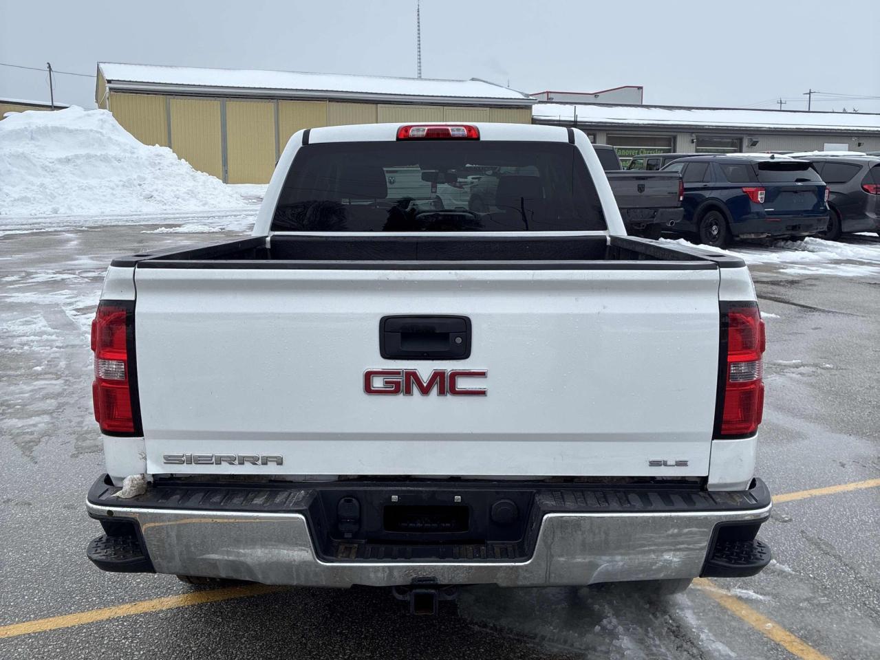 2017 GMC Sierra 1500 SLE 4WD **BOSS SNOW PLOW** CREW CAB-SHORT BOX! Photo2