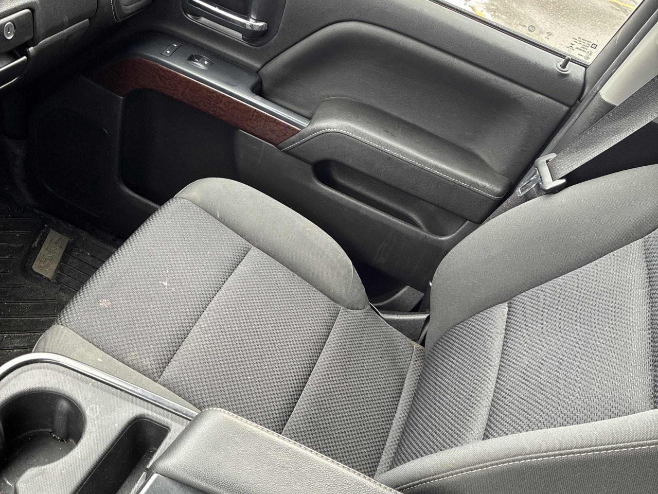 2017 GMC Sierra 1500 SLE 4WD **BOSS SNOW PLOW** CREW CAB-SHORT BOX! Photo