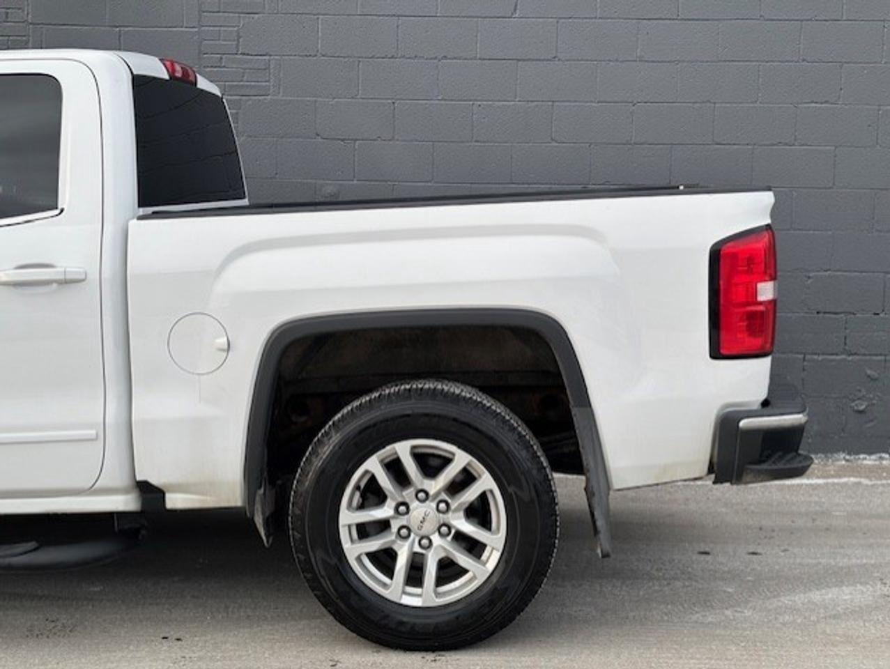 2017 GMC Sierra 1500 SLE 4WD **BOSS SNOW PLOW** CREW CAB-SHORT BOX! Photo