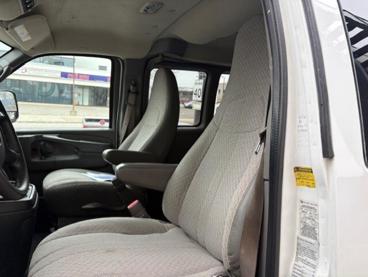 2012 Chevrolet Express Passenger 3500 **12 PASS-SLIDING DOOR-NEW BRAKES-CERTIFIED** Photo