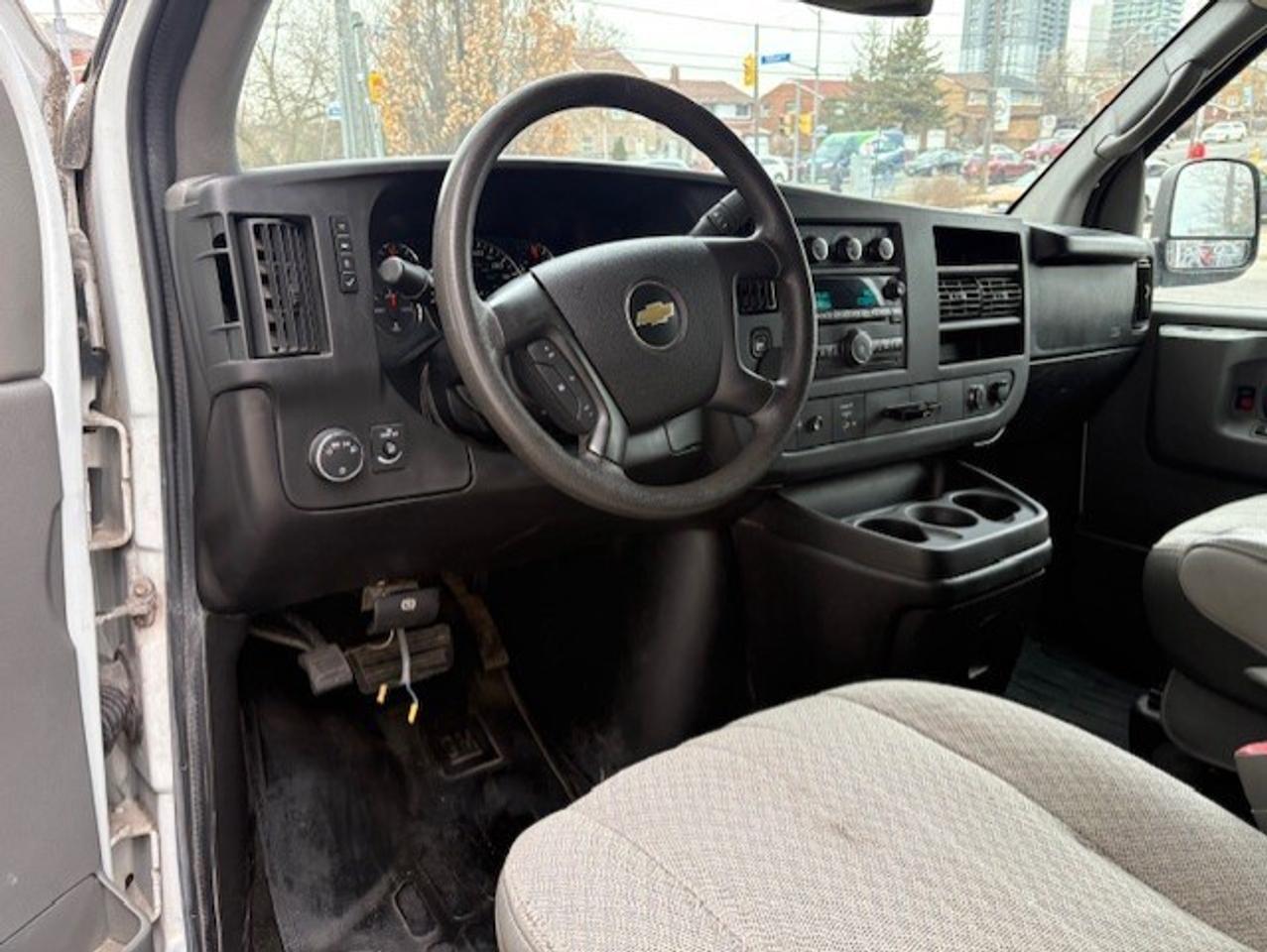 2012 Chevrolet Express Passenger 3500 **12 PASS-SLIDING DOOR-NEW BRAKES-CERTIFIED** Photo