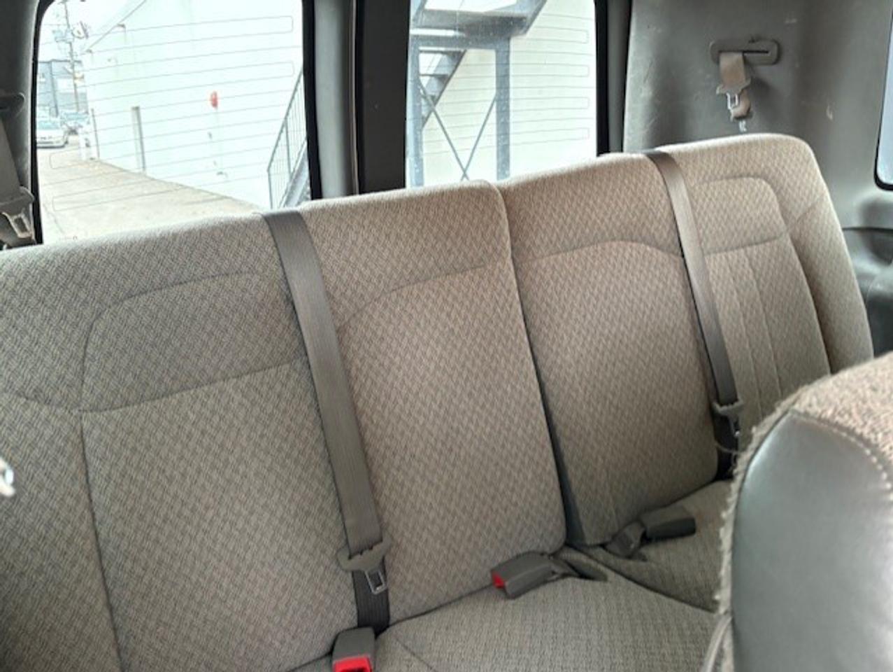 2012 Chevrolet Express Passenger 3500 **12 PASS-SLIDING DOOR-NEW BRAKES-CERTIFIED** Photo