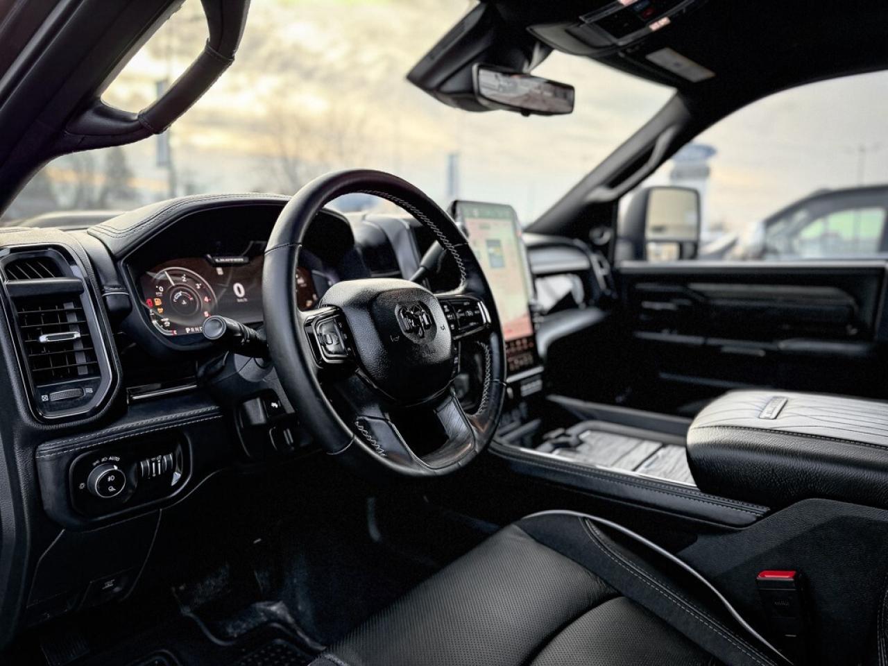 2025 RAM 2500 Limited   CREW   CUMMINS   5TH WHEEL PREP   LEVEL Photo