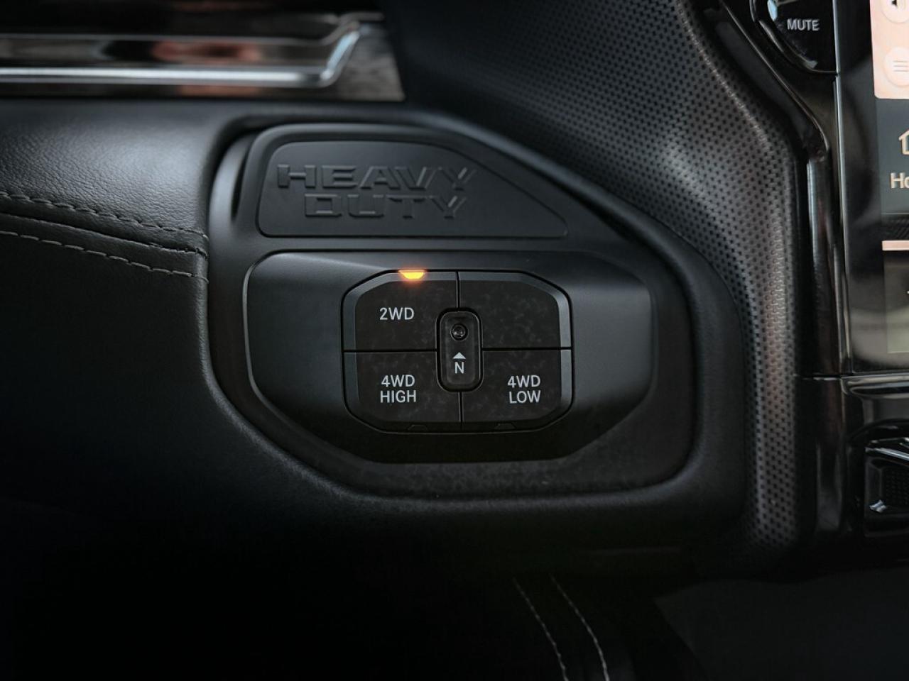 2025 RAM 2500 Limited   CREW    LEVEL 1   5TH WHEEL PREP    TOW Photo