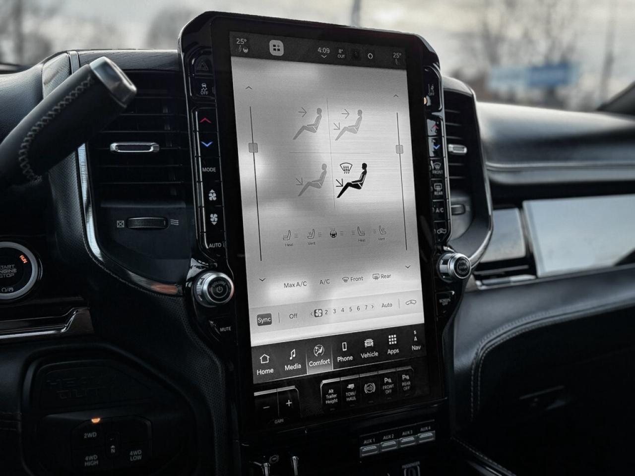 2025 RAM 2500 Limited   CREW   CUMMINS   5TH WHEEL PREP   LEVEL Photo