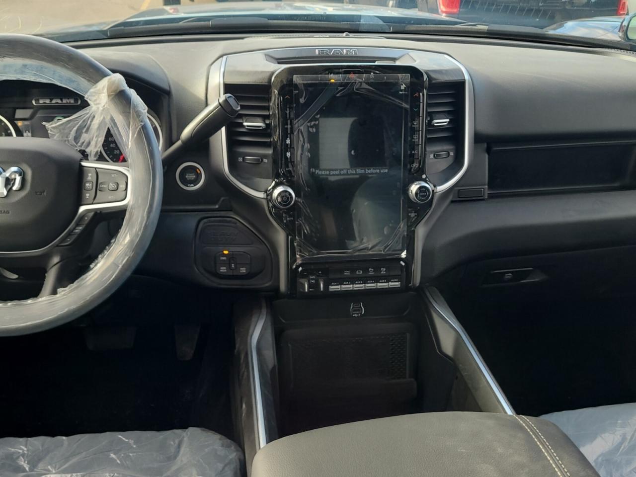 2025 RAM 3500 Big Horn   CREW   CUMMINS   NIGHT EDITION   5TH WH Photo2