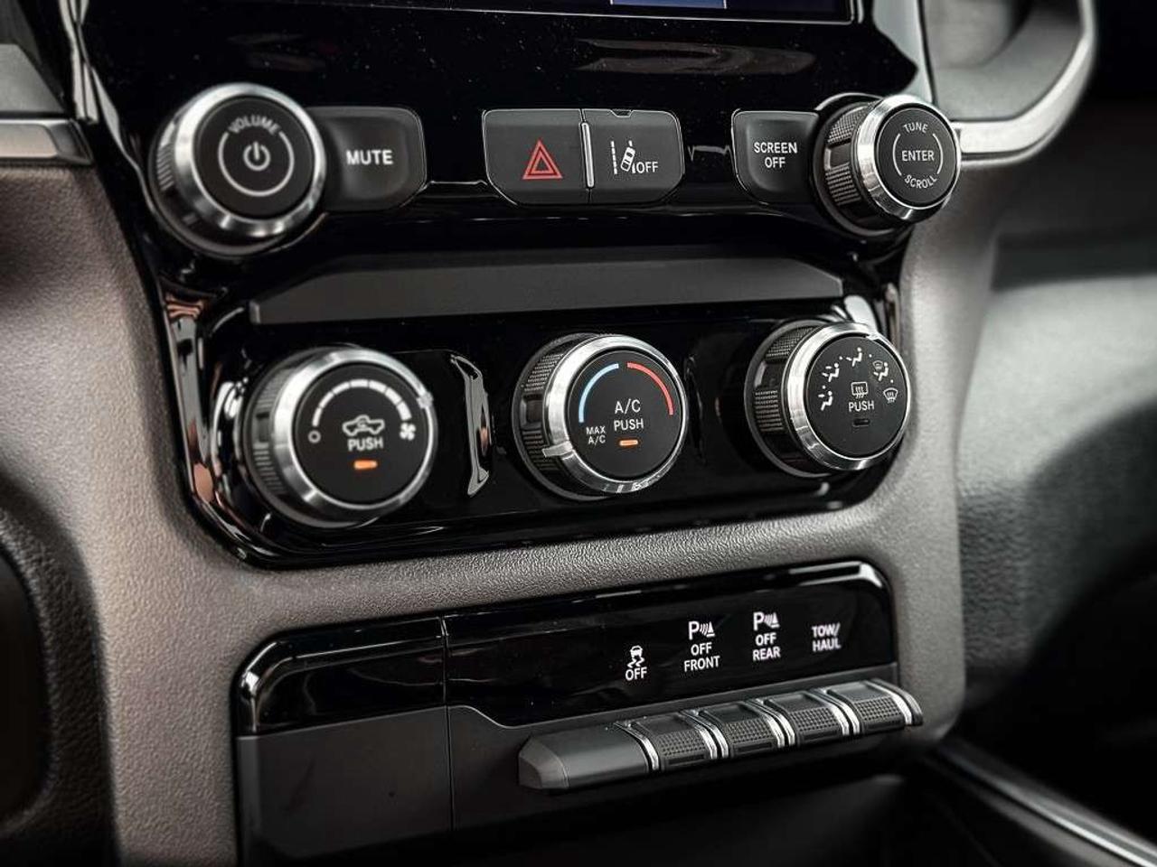 2025 RAM 1500 Tradesman   QUAD   V6   BLACK EXPRESS EDITION Photo