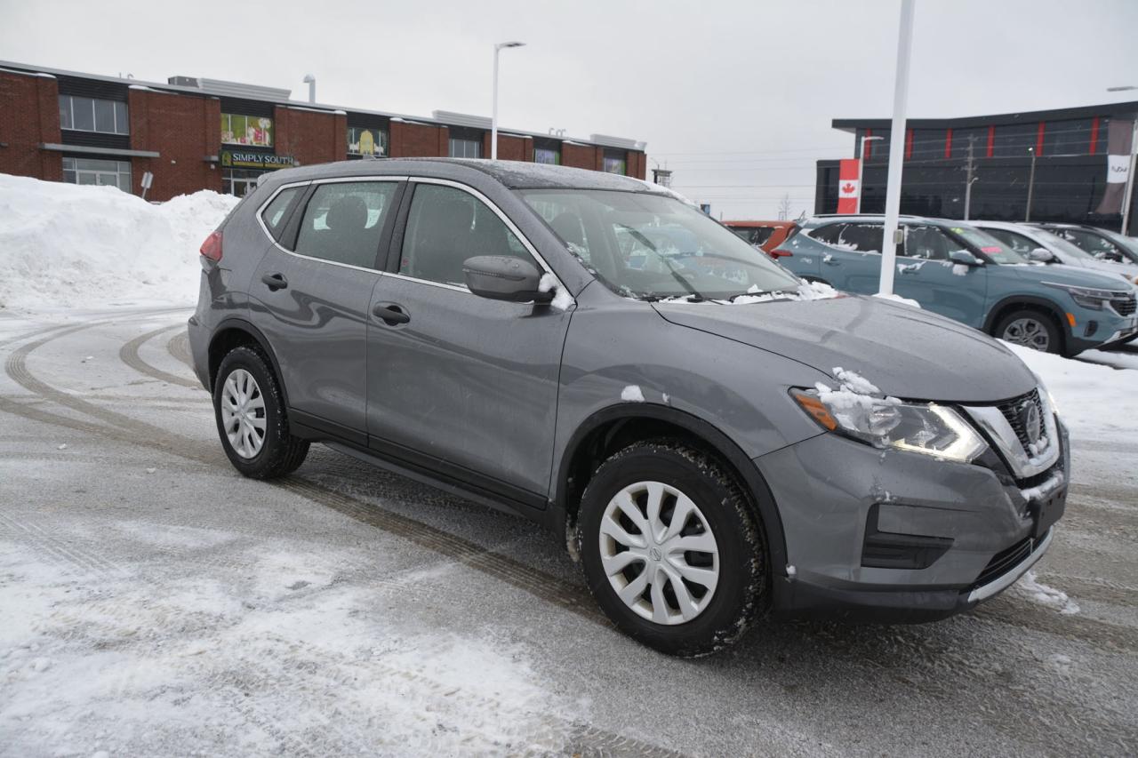 2018 Nissan Rogue S Photo
