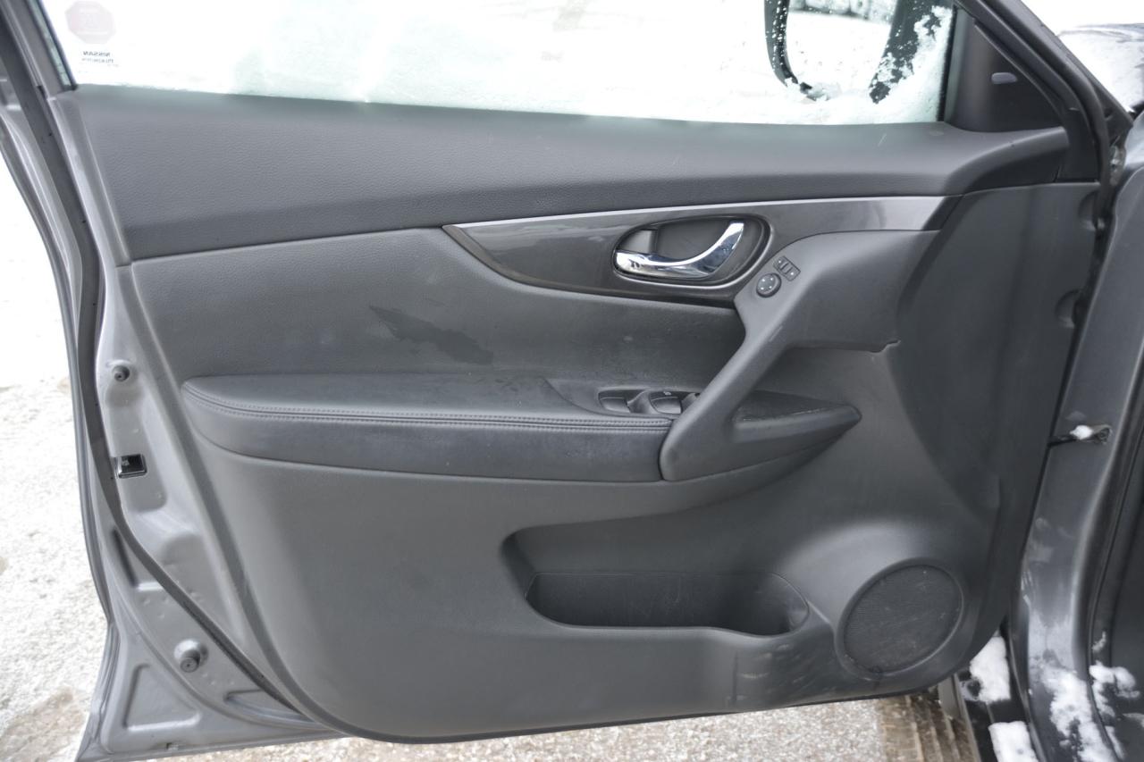 2018 Nissan Rogue S Photo