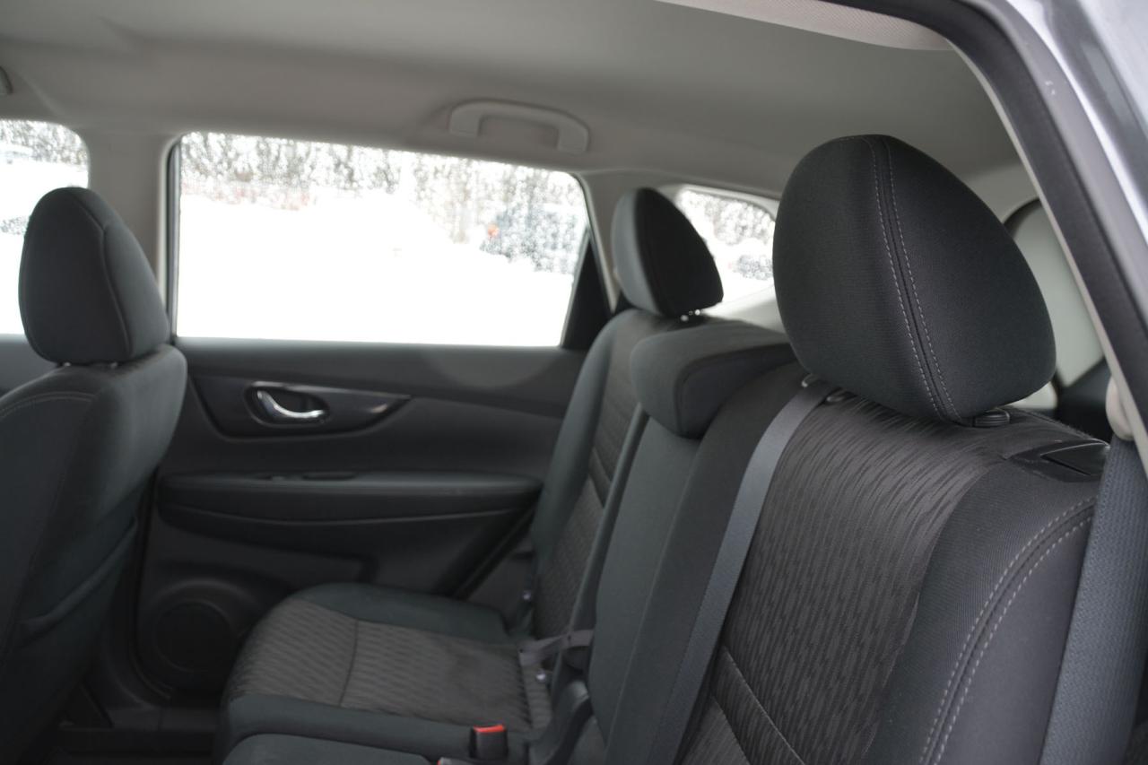 2018 Nissan Rogue S Photo