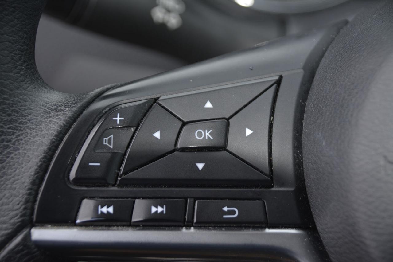 2018 Nissan Rogue S Photo