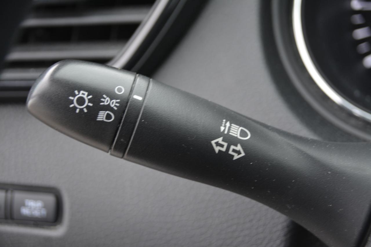 2018 Nissan Rogue S Photo